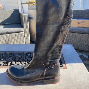 Bedstu size 10 cobbler series black lace up boots.